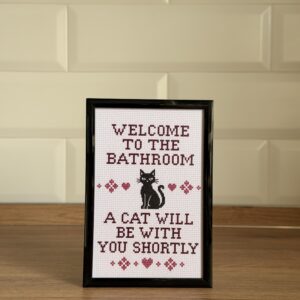 Welcome to the Bathroom with a Cat Riffcamino